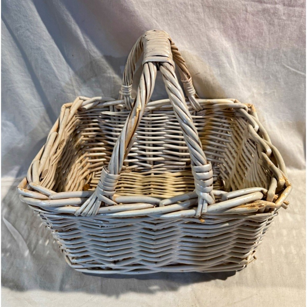 White Wicker Rectangular Basket with Handles, Medium Freestanding Indoor